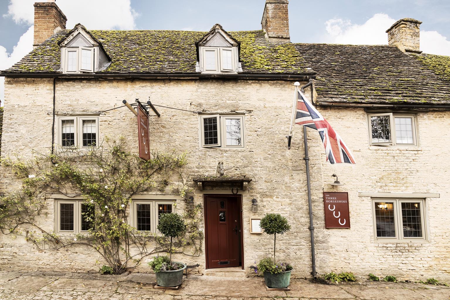 The Three Horseshoes