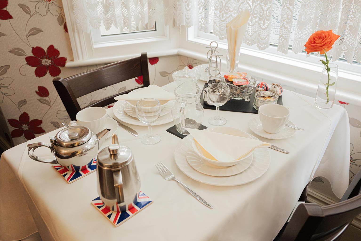 Maison Dieu Guest House