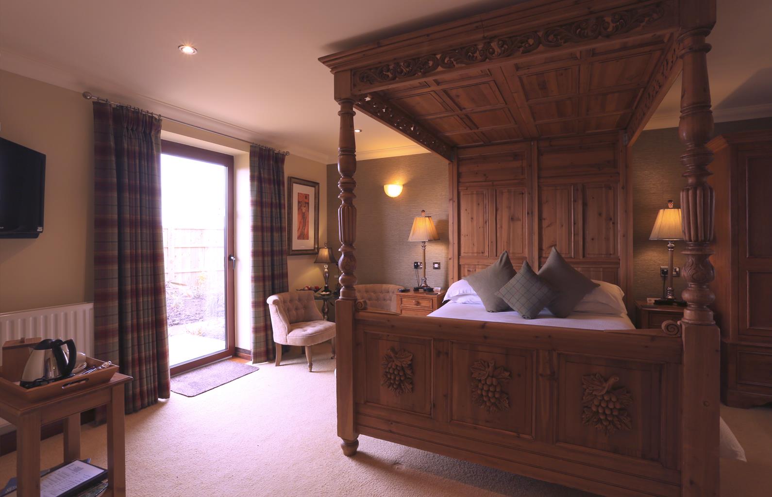 Three Horseshoes Country Inn & Spa