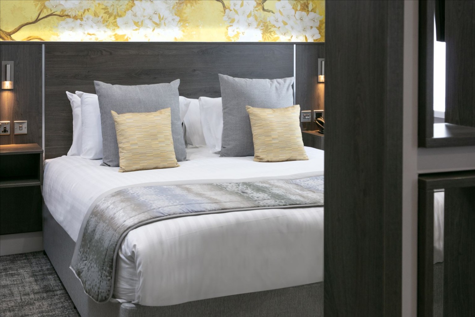 Barton Manor Hotel & Spa