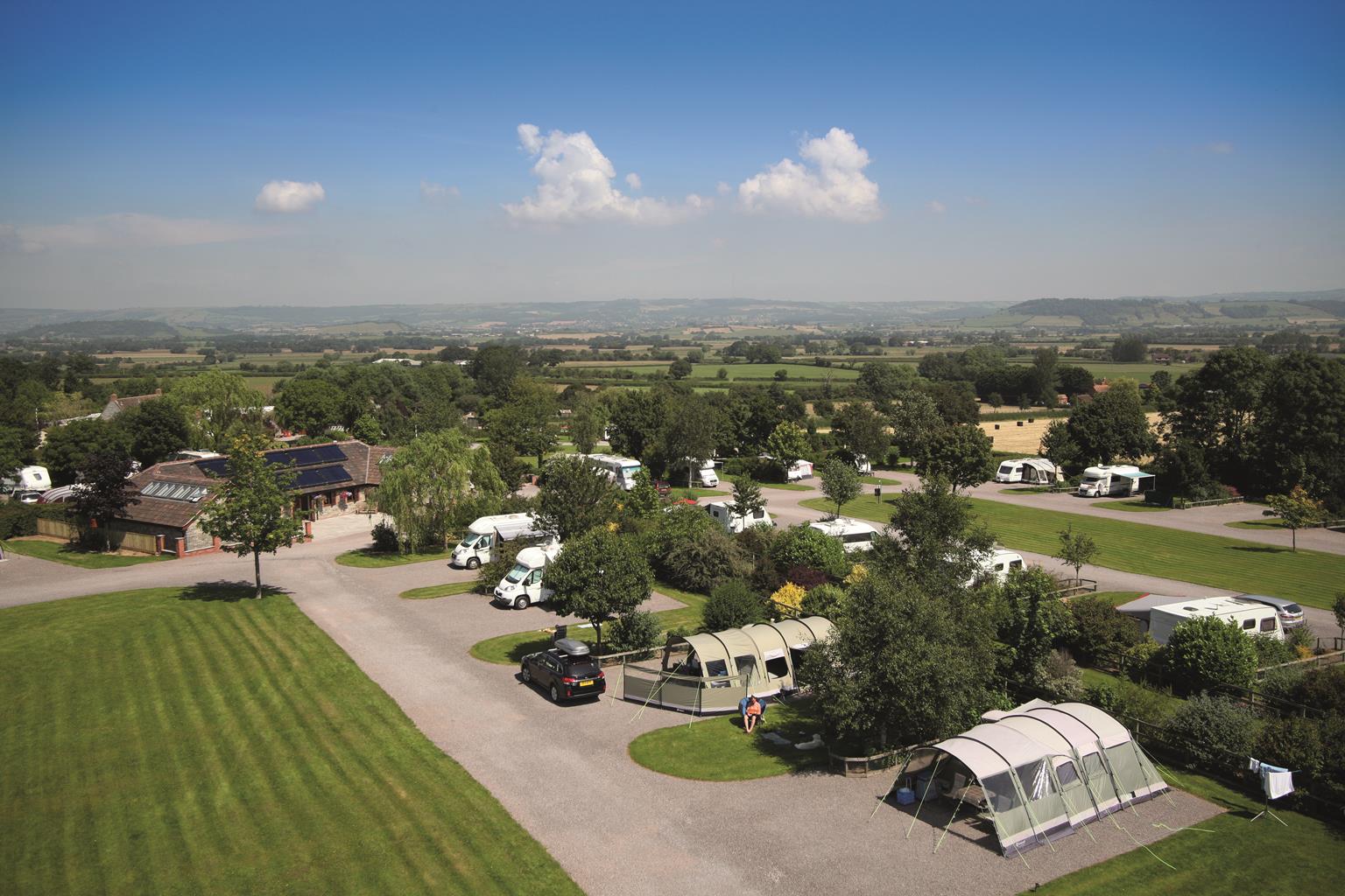 Old Oaks Touring & Glamping