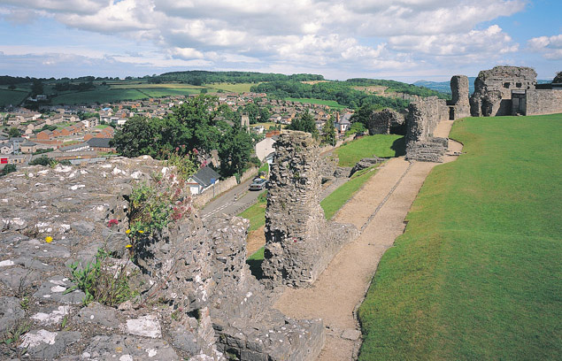 Denbigh Town Walls