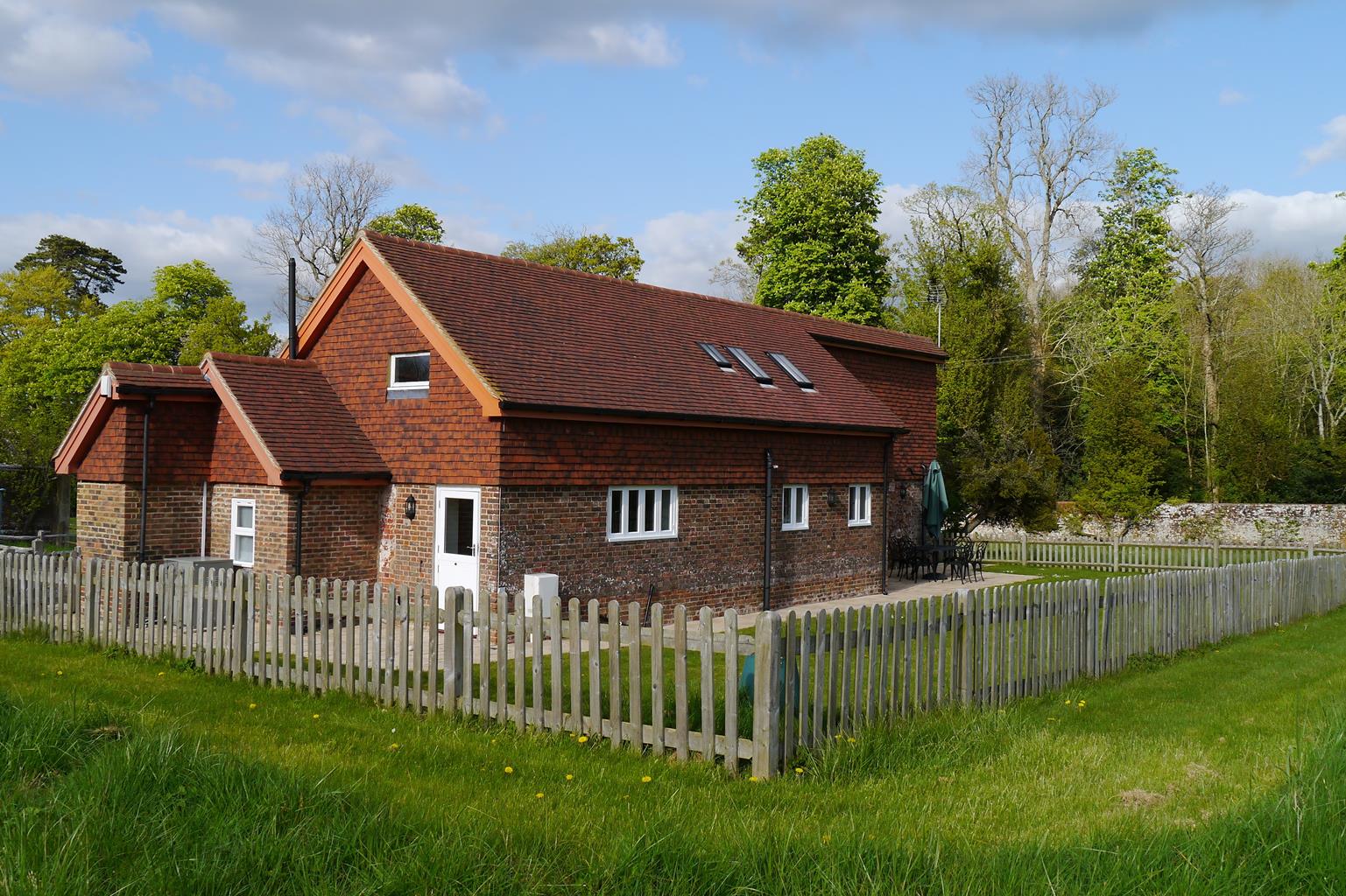 Newtimber Holiday Cottages - Orchard