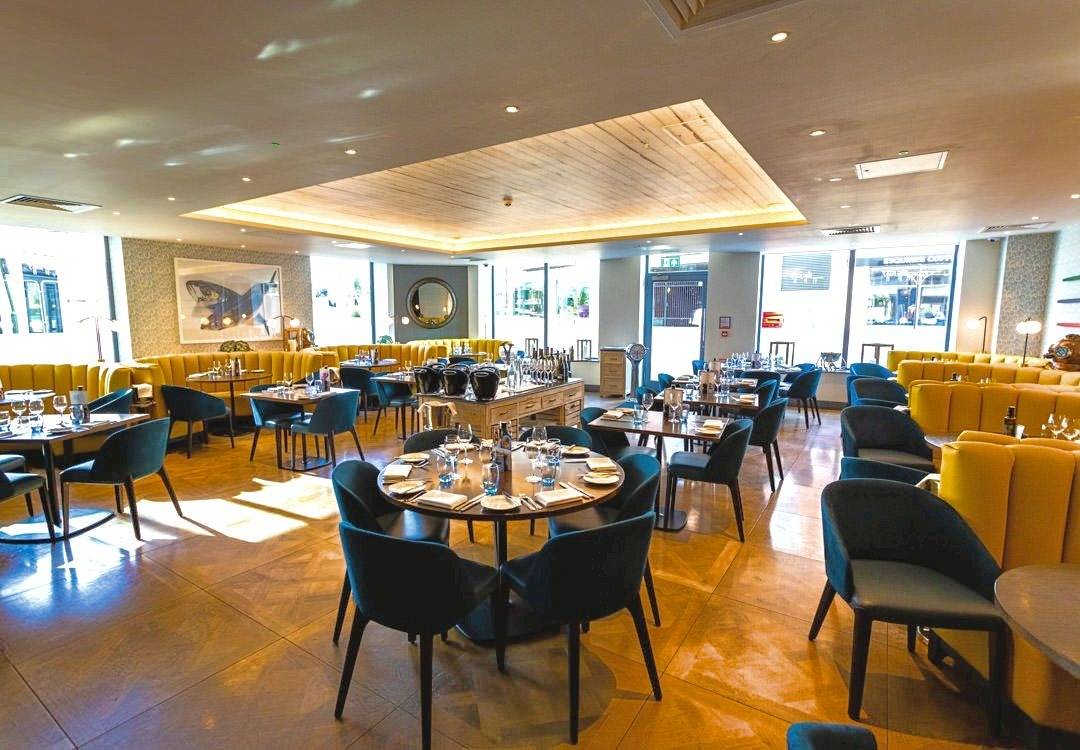 The Long Bar & Grill