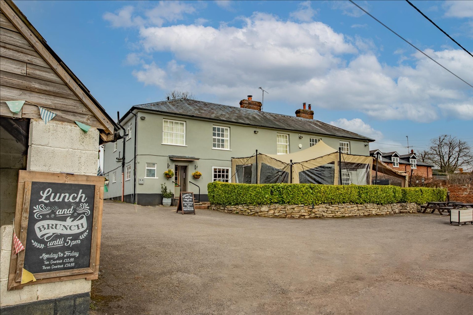 The Hawk Inn
