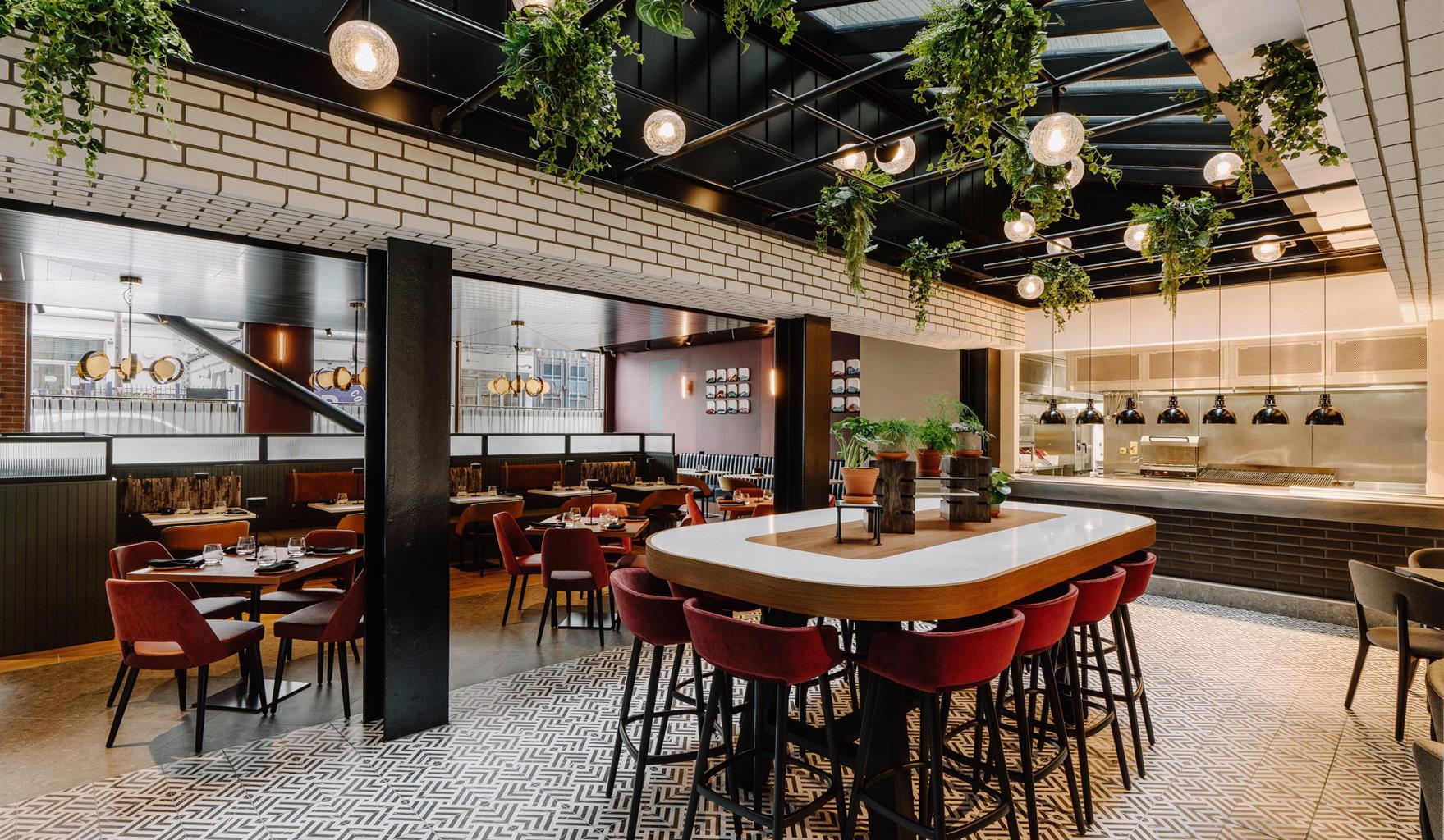 Voyagers Restaurant & Bar