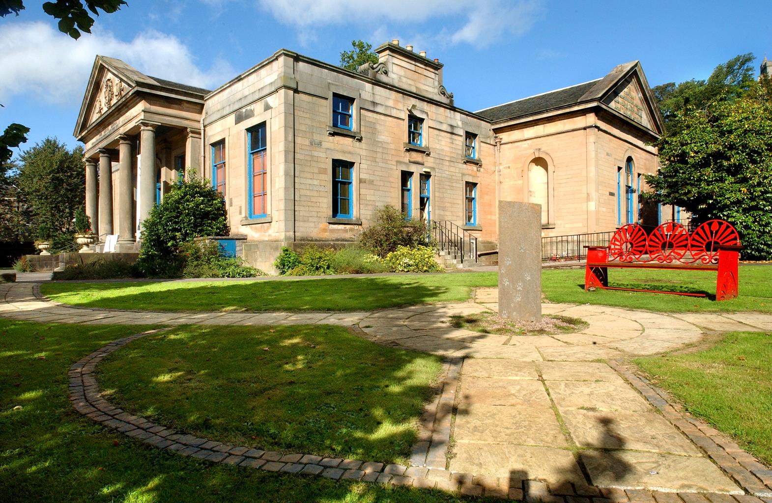 Stirling Smith Art Gallery & Museum