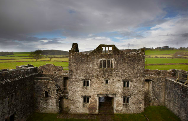 Old Beaupre Castle