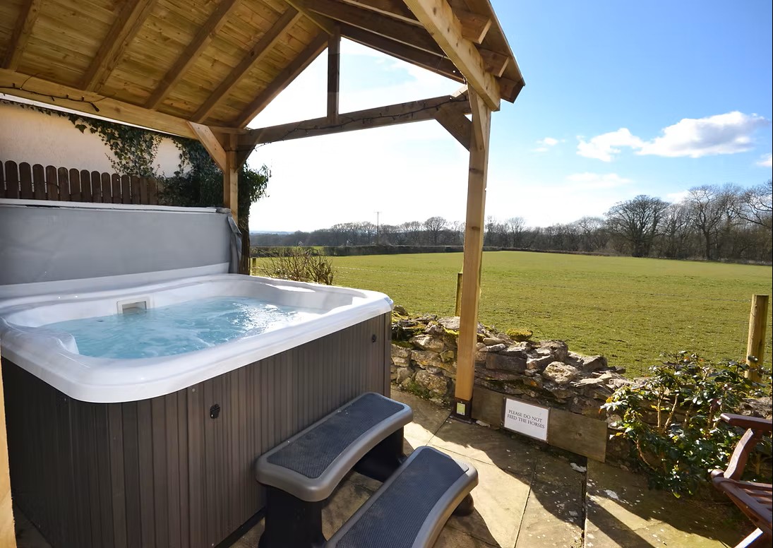 16 Reivaulx Lodge