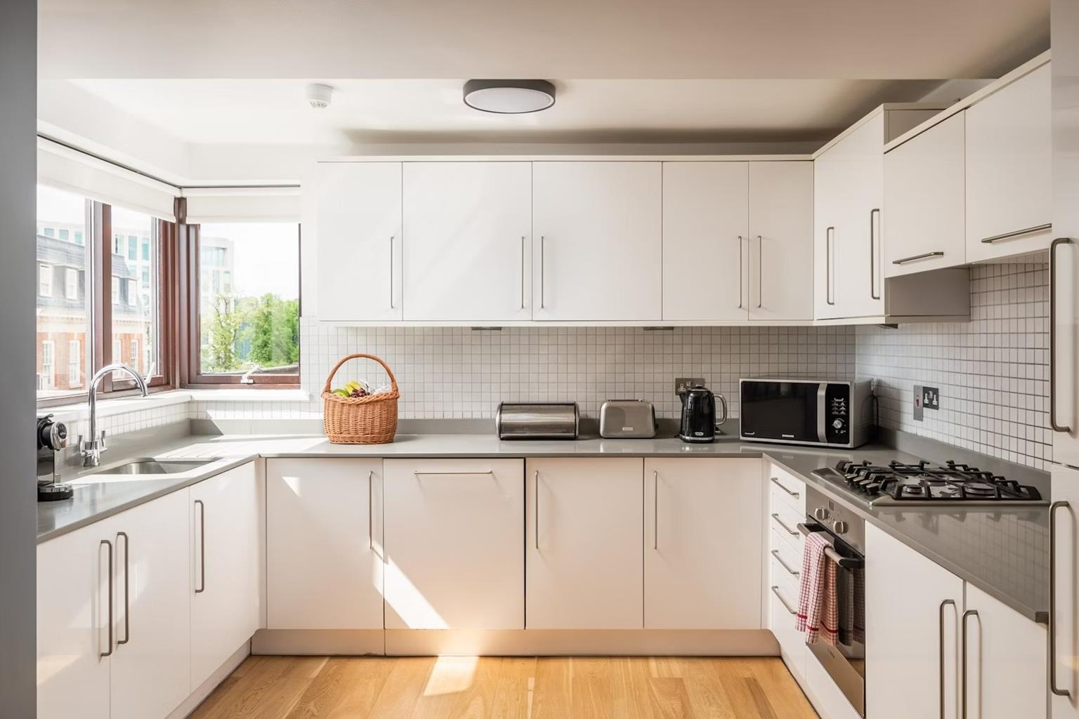 Monarch House – Standard Three Bedroom Apartment