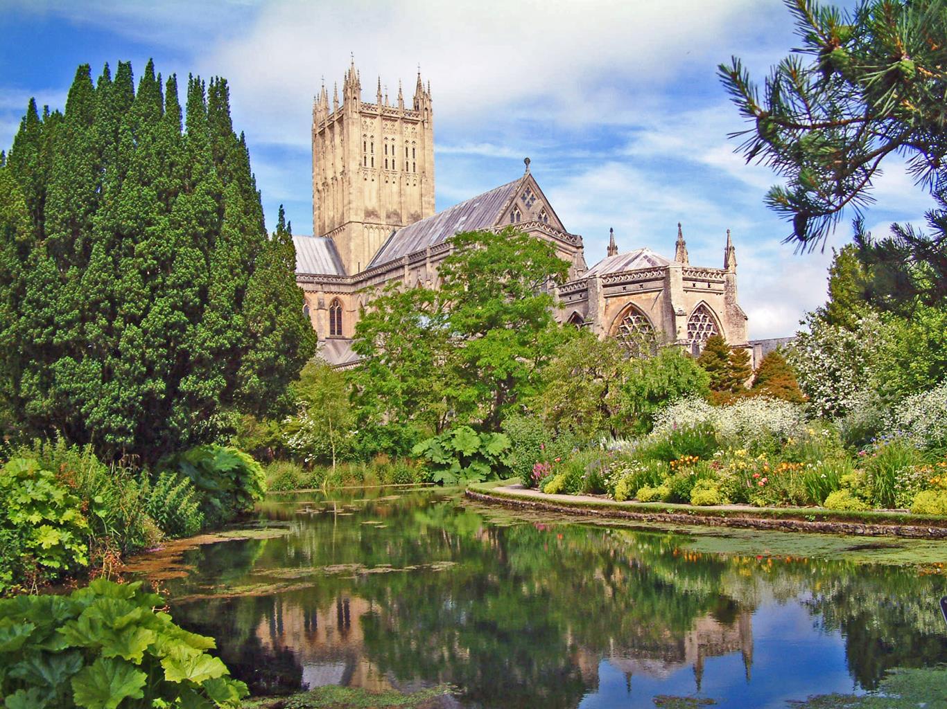 Bishop's Palace and Gardens