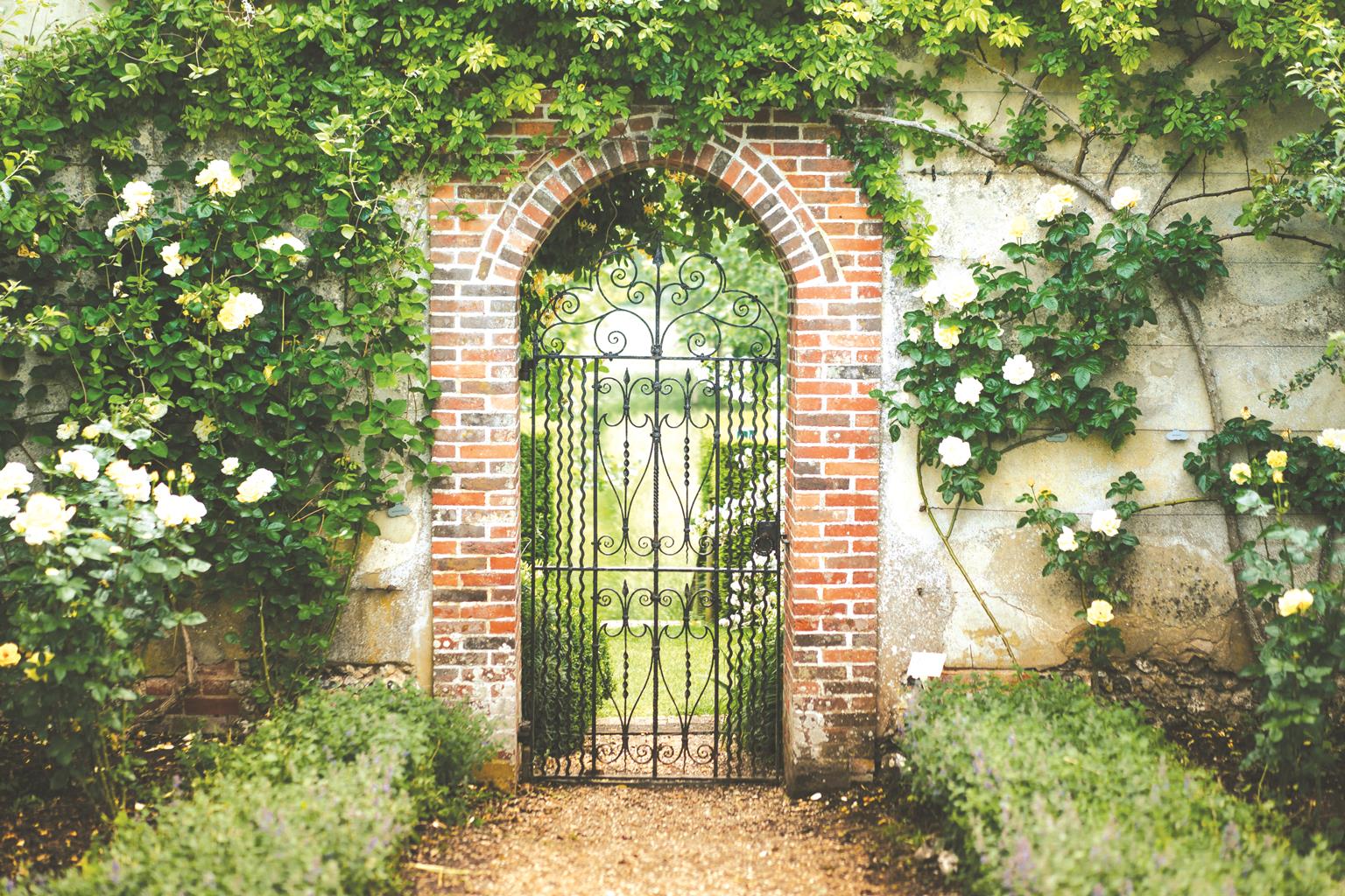 Houghton Lodge & Gardens